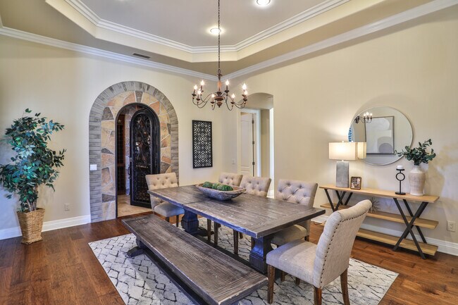 Building Photo - 39520 Colleen Way