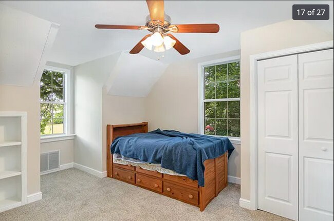 Building Photo - 574 Garnet Dr