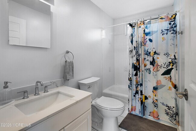 Building Photo - 393 E Virginia Ave