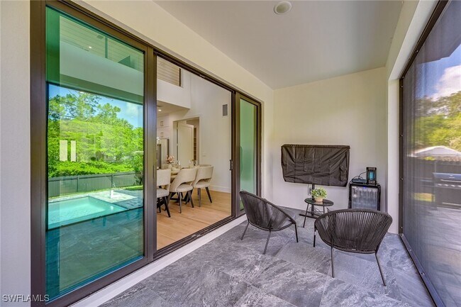 Building Photo - 3384 Canal St