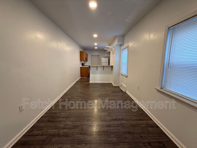 Building Photo - 138 Coral St