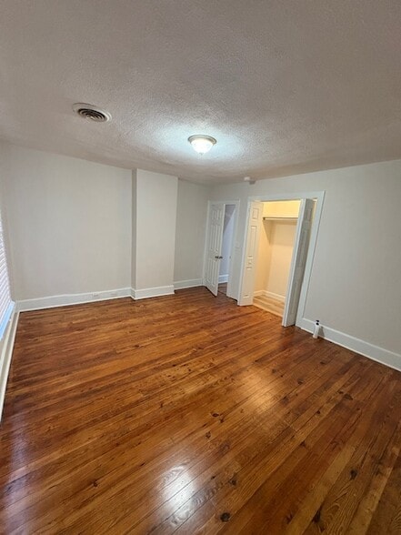 Building Photo - 225 Douglas Ave