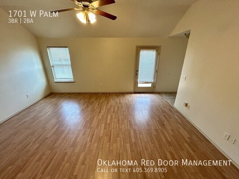 Building Photo - 1701 W Palm-
