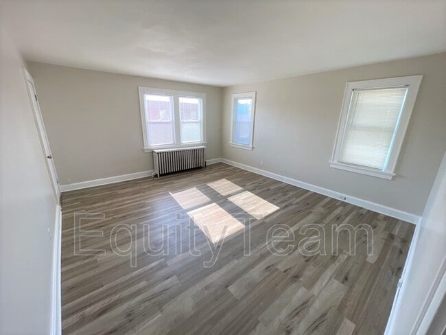 Building Photo - 1213 Texas Ave