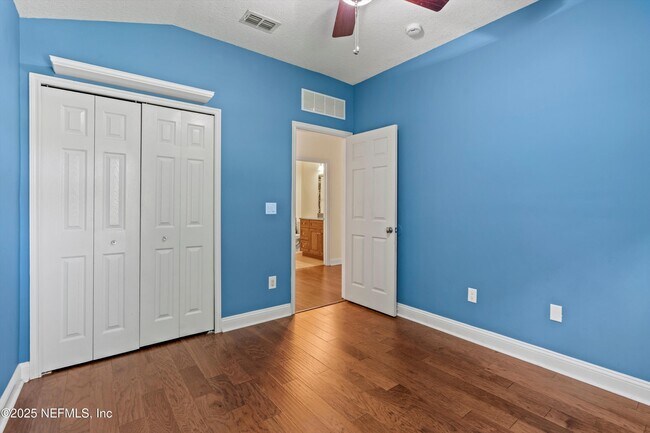 Building Photo - 5930 Green Pond Dr