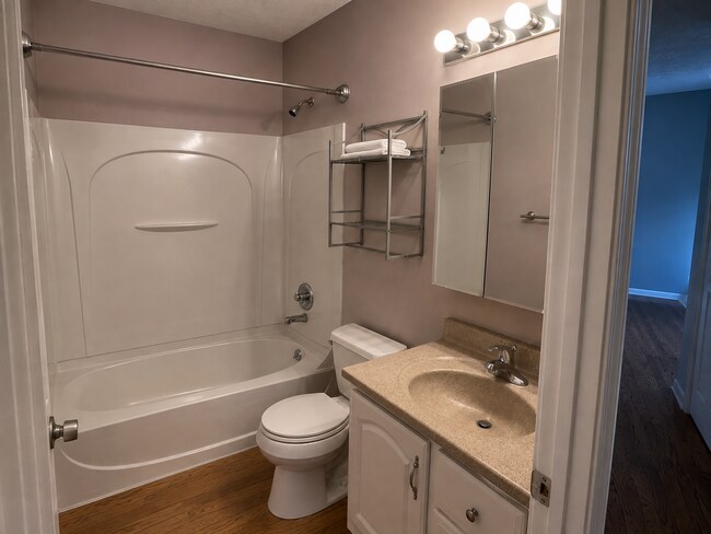 Building Photo - 5103 Mediterranean Ct