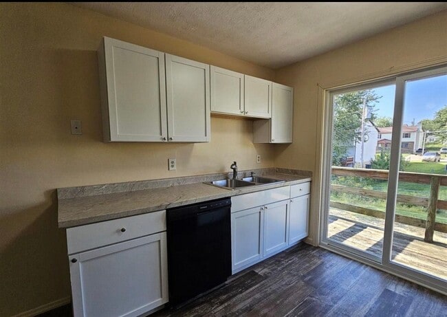 Building Photo - 2841 Frontier Ct
