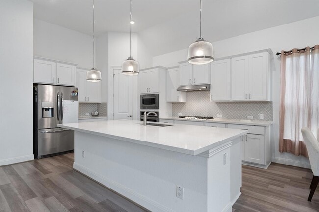 Building Photo - 504 Pulitzer Dr
