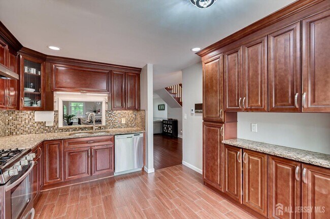 Building Photo - 4506 Stonehedge Rd