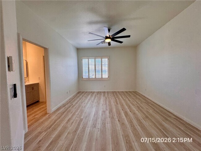 Building Photo - 10921 Calcedonian St