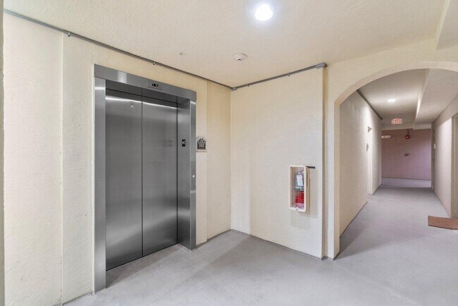 Building Photo - 3308 Renaissance Way