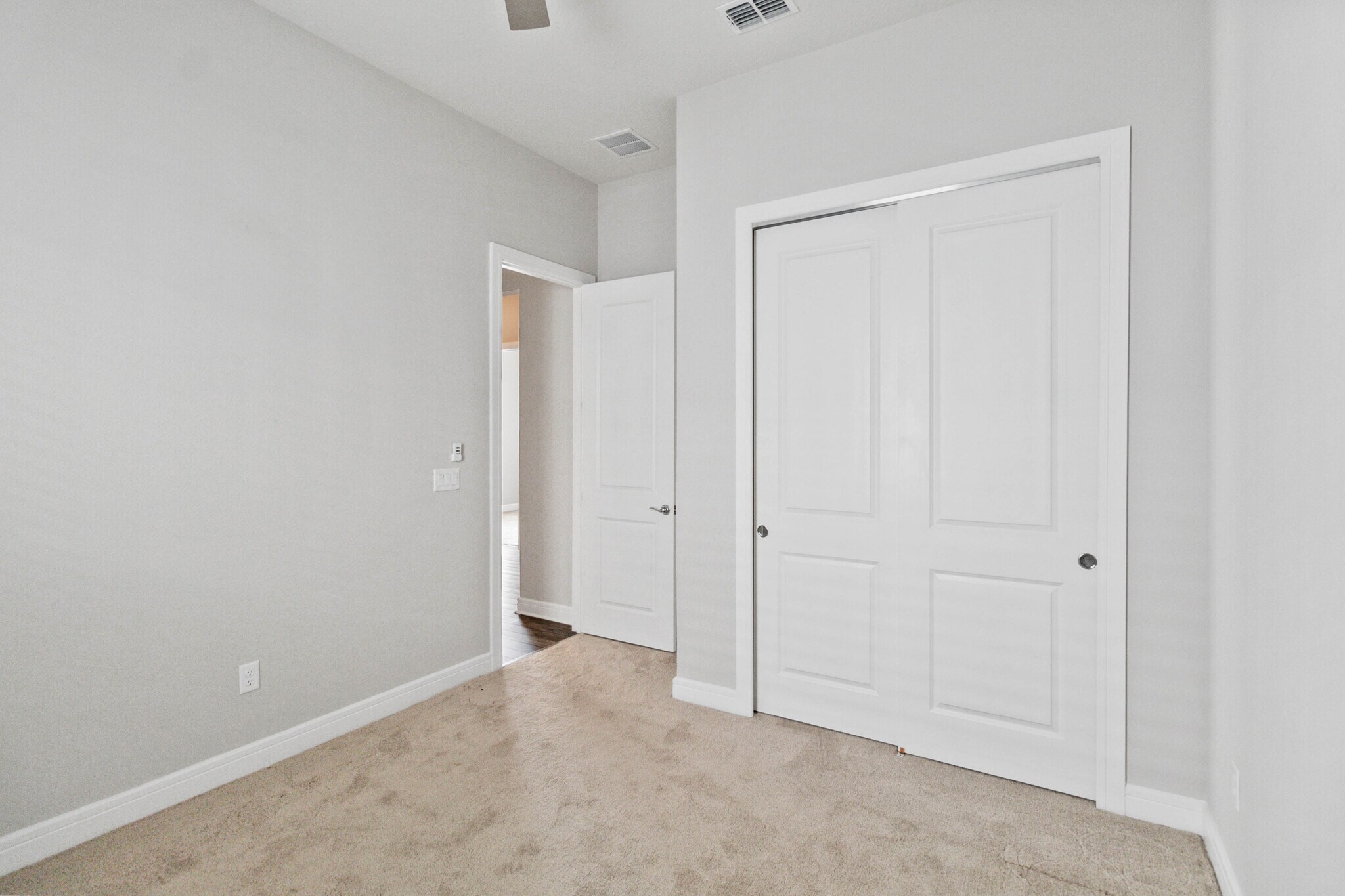Building Photo - 13823 Tybee Beach Ln