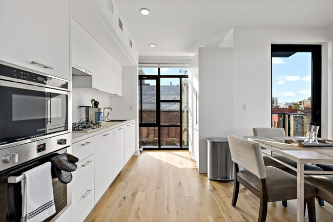 Building Photo - 1841 7th St NW