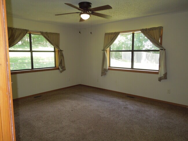Building Photo - 169 San Carlos Cove
