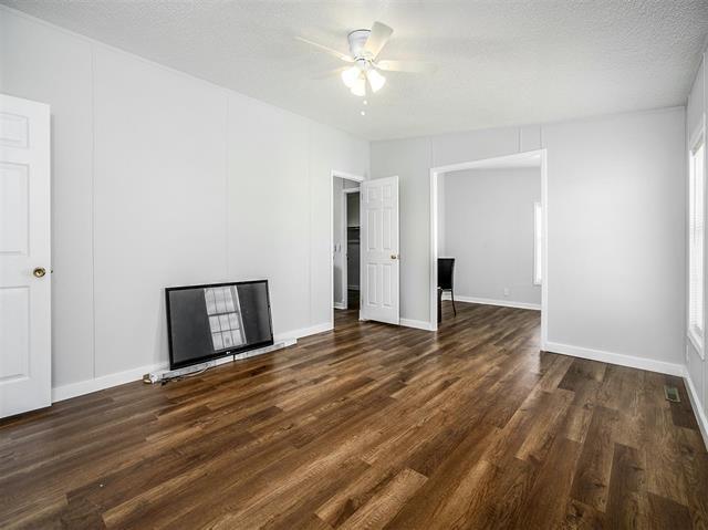 Building Photo - 9558 Diamond Avenue