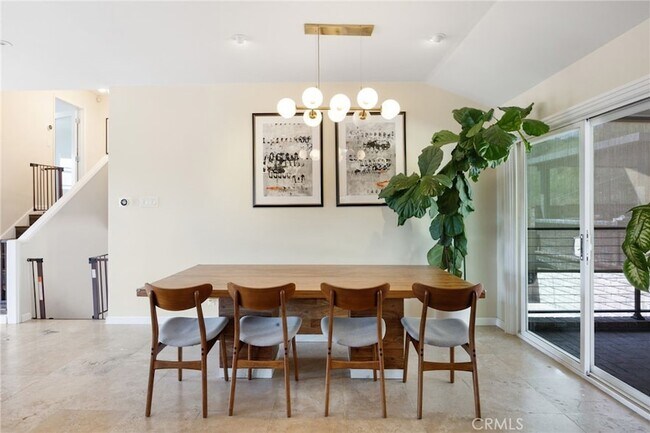 Building Photo - 10341 Kurt St