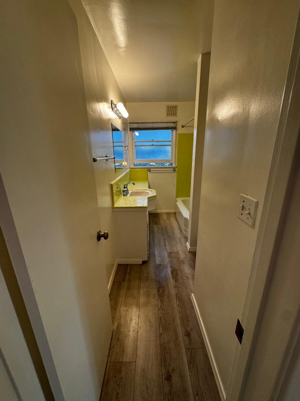 Building Photo - 1800 Viola Pl