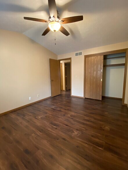 Master Bedroom - 3133 Wildbriar Ln