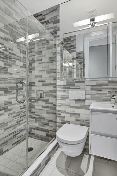 Building Photo - 120 1/2 1ST AVE (ST MARKS & 7TH ST) #2