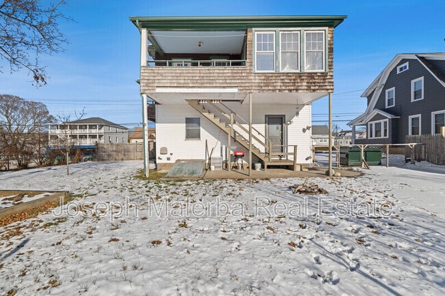 Building Photo - 95-97 Ashland St