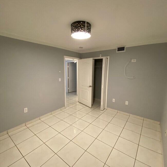 Building Photo - 17324 NW 74th Ave