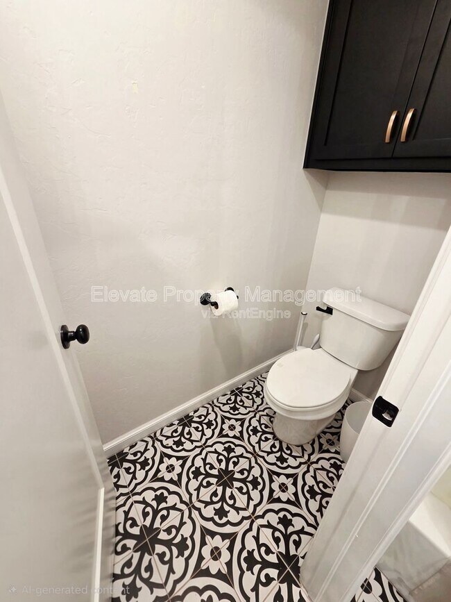 Building Photo - 1101 Sawmill Rd