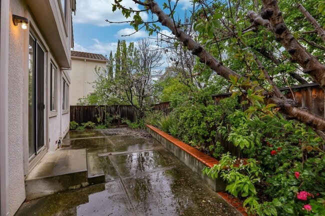 Building Photo - Cupertino Home for Rent!