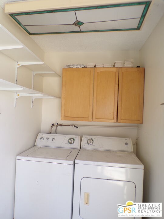 Building Photo - 2559 Whitewater Club Dr