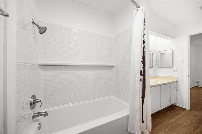Building Photo - 19307 Gladewater Ct