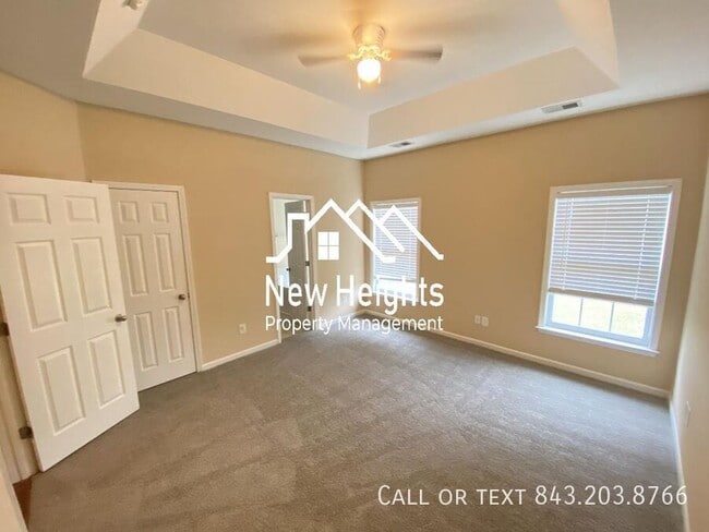 Building Photo - 8207 Ronda Dr