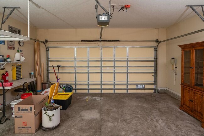 Building Photo - 494 Aventurine Ave