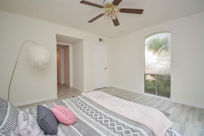 Building Photo - 4637 Wild Indigo St
