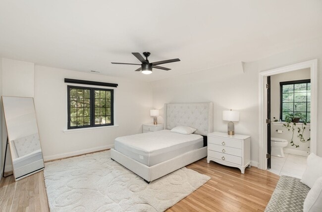 Building Photo - Modern Elegance Meets Mt. Lookout Charm – ...