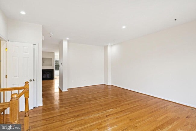 Building Photo - 9939 Fragrant Lilies Way