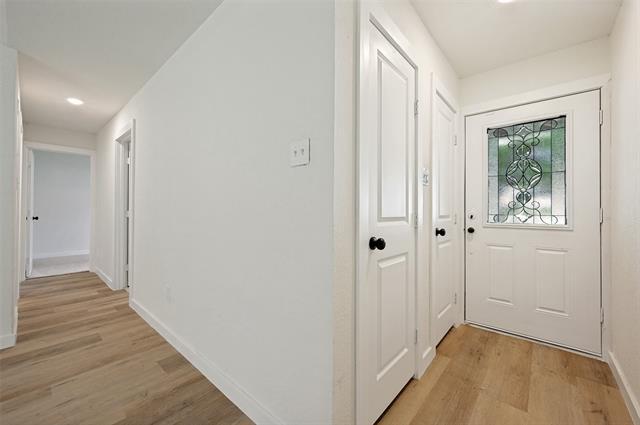Building Photo - 2014 Laurel Oaks Dr