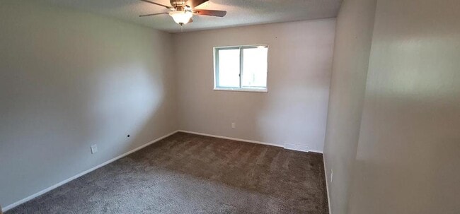 Building Photo - 9209 E Nassau Ave