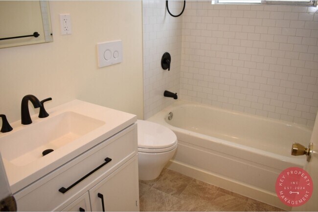 Building Photo - Grantville, Charming 4-Bedroom Home with S...