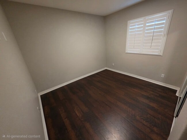 Building Photo - Stylish 3 Bedroom Townhome in Prime Huntington Beach Location
