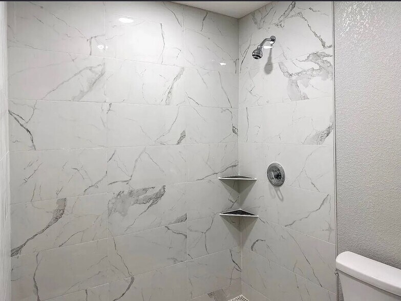 Building Photo - 211 Wanda Dr