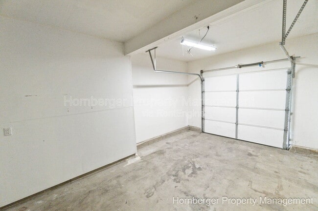 Building Photo - 1409 E Gilbert Ave