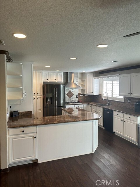 Building Photo - 7704 Lotus Cir