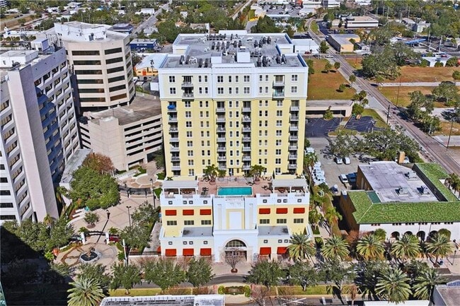 Building Photo - 628 Cleveland St