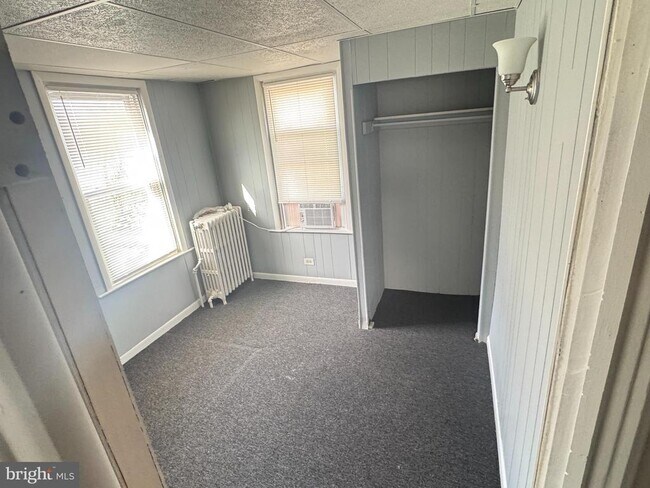 Building Photo - 3400 Elmley Ave