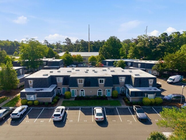 Building Photo - 6328 Wrightsville Ave