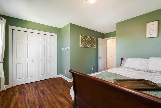 Building Photo - 1141 Decca Dr