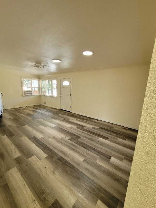 Building Photo - 715 S Krameria St