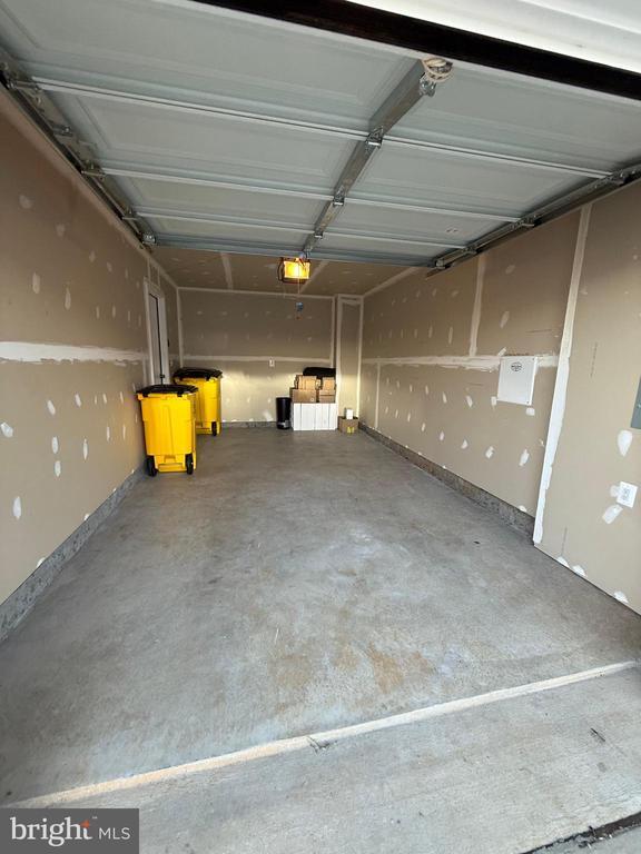 Building Photo - 179 Olympus Rd