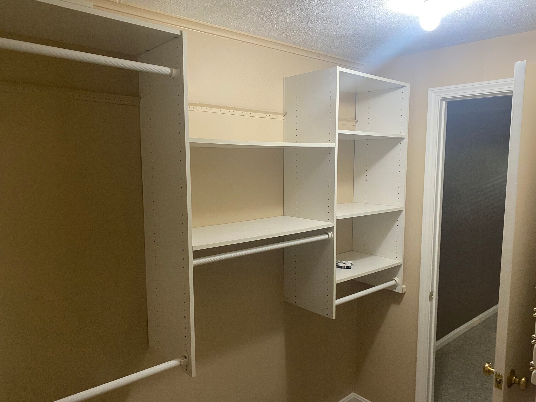 Walk in closet - 23 Spencer Rd