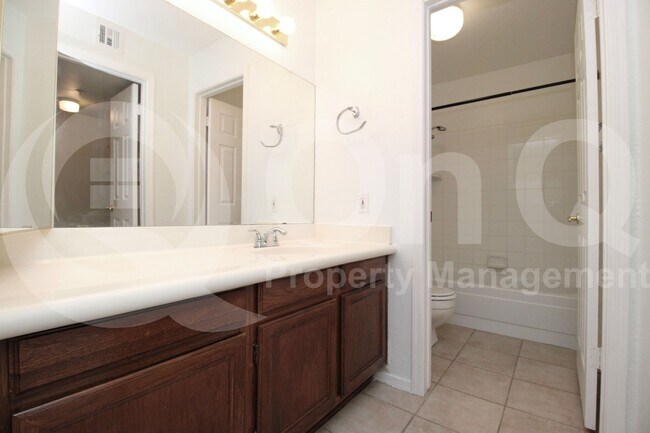 Building Photo - 5950 N 78th St