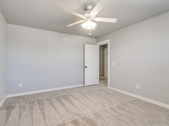 Building Photo - 5 Bedrooms + 3 Baths + Piedmont Schools
